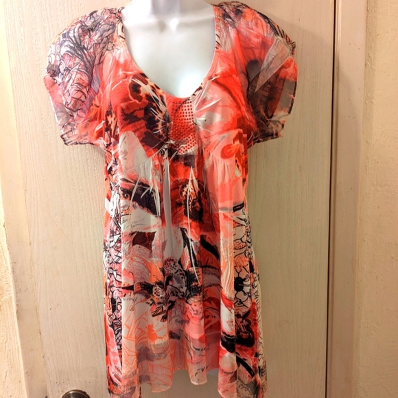 ONE WORLD Tops - One World Floral Blouse NWOT Sz Med